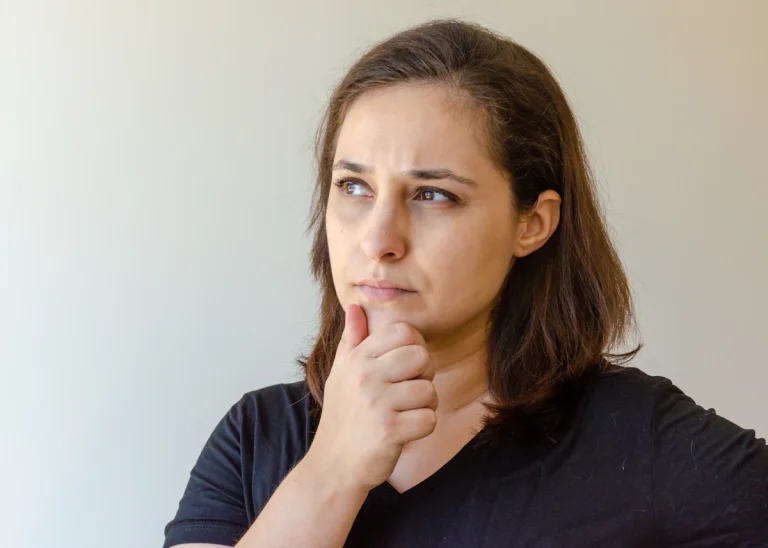 Voici pourquoi tu n'arrête pas de penser à un autre homme