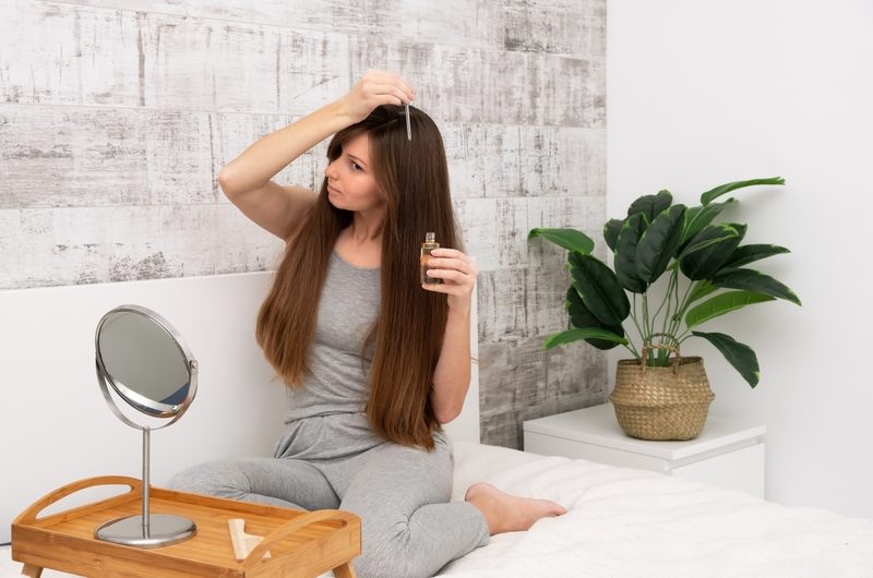 L'huile de ricin fait-elle vraiment pousser les cheveux ?