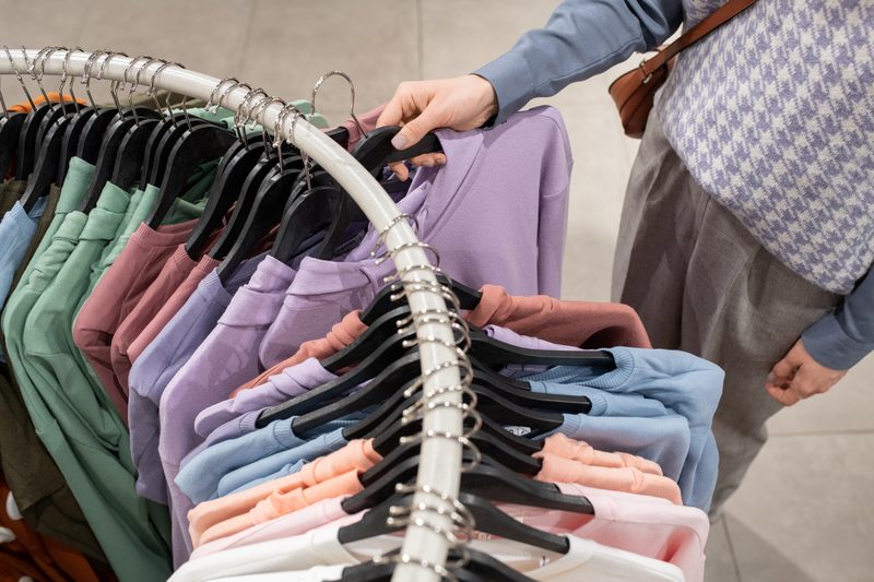 Les marques qui taillent vraiment pour les petites (sans retouche)
